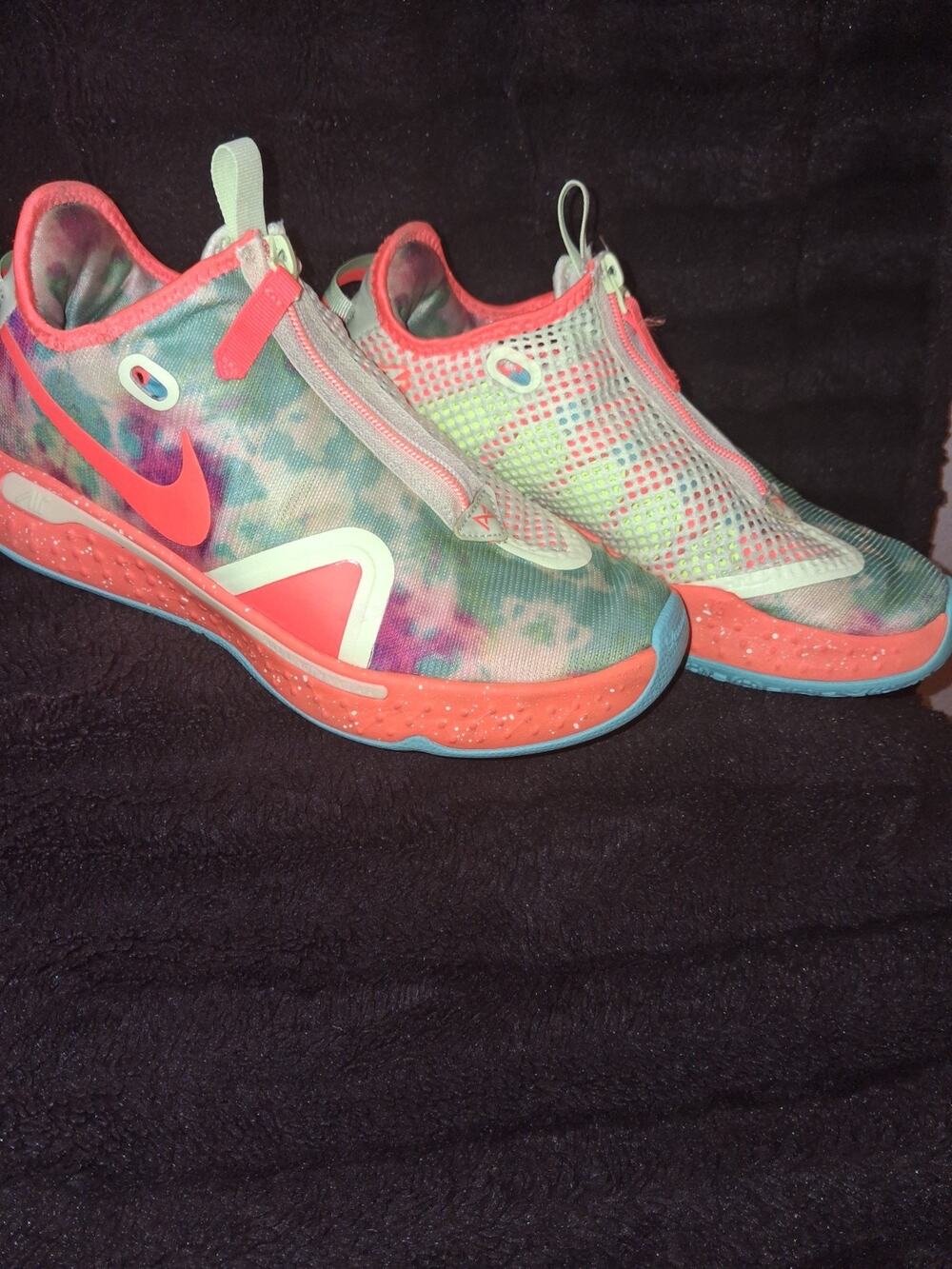 Nike Gatorade PG 4 NBA Size 7.5 Milticolor excellent conditions.